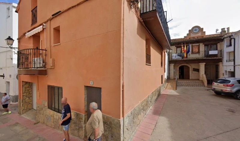 Estanco de Ariño