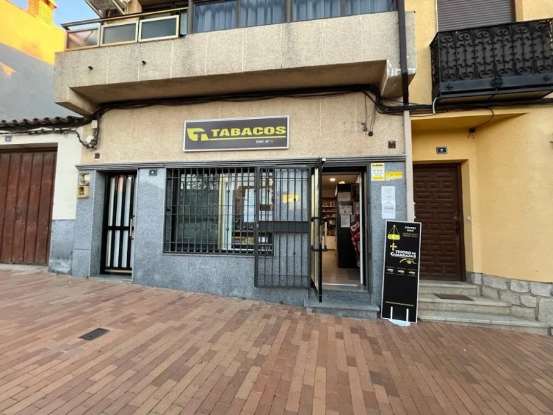 Expendeduría 1 Estanco, bebidas frías y snacks