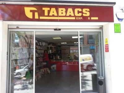 Expendeduria nº 8. Tabaco. Prensa y Revistas. Servicio DHL Express. Vapeo y líquidos.