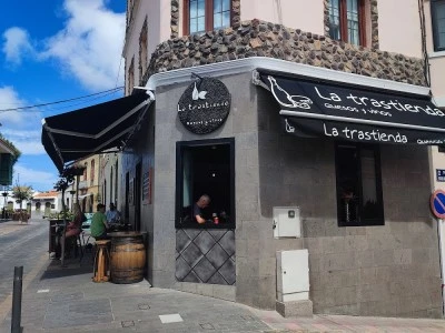 Taberna La trastienda Quesos y Vinos