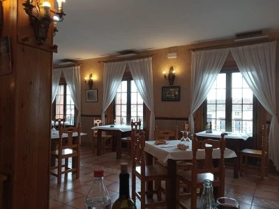 RESTAURANTE HNOS. MARTÍNEZ.