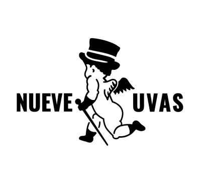 NUEVE UVAS