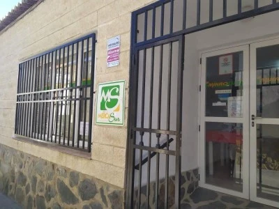 TABACOS CHEMA Y TIENDA ALIMENTACION LUGROS