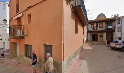 Estanco de Ariño