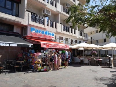 Paradise Tobacco Souvenirs