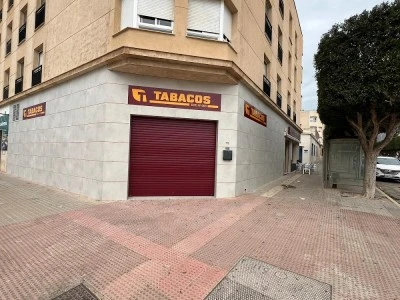 Estanco El Ejido 8 - calle Murgis y Avda. de la Luz