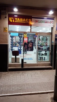 Estanco y apuestas de Lotería Nacional. Mari Ángeles Águila Rodríguez
