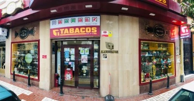 CAVA DE PUROS Estanco GRANADA 15
