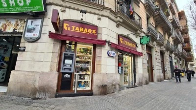 32 Barcelona Estanco Tobacco Shop