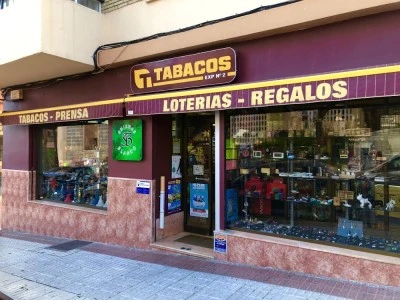Shishas Blanco. Cachimbas - Hookah - vaper. Arroyo de la miel - Benalmadena